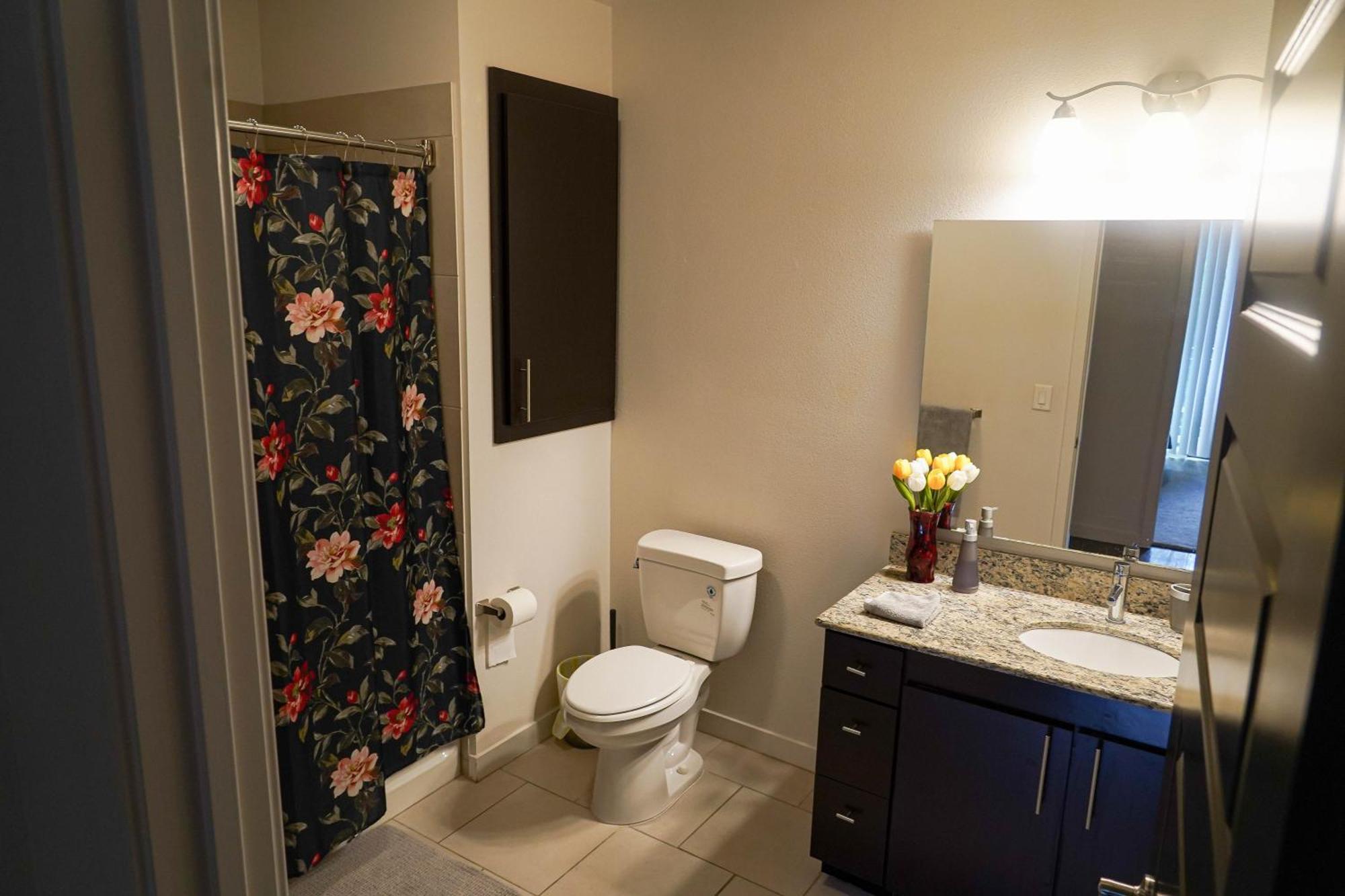 Luxury Designed 2 Bedrooms Part Hotel In Woodland Hills Ca Los Angeles Zewnętrze zdjęcie