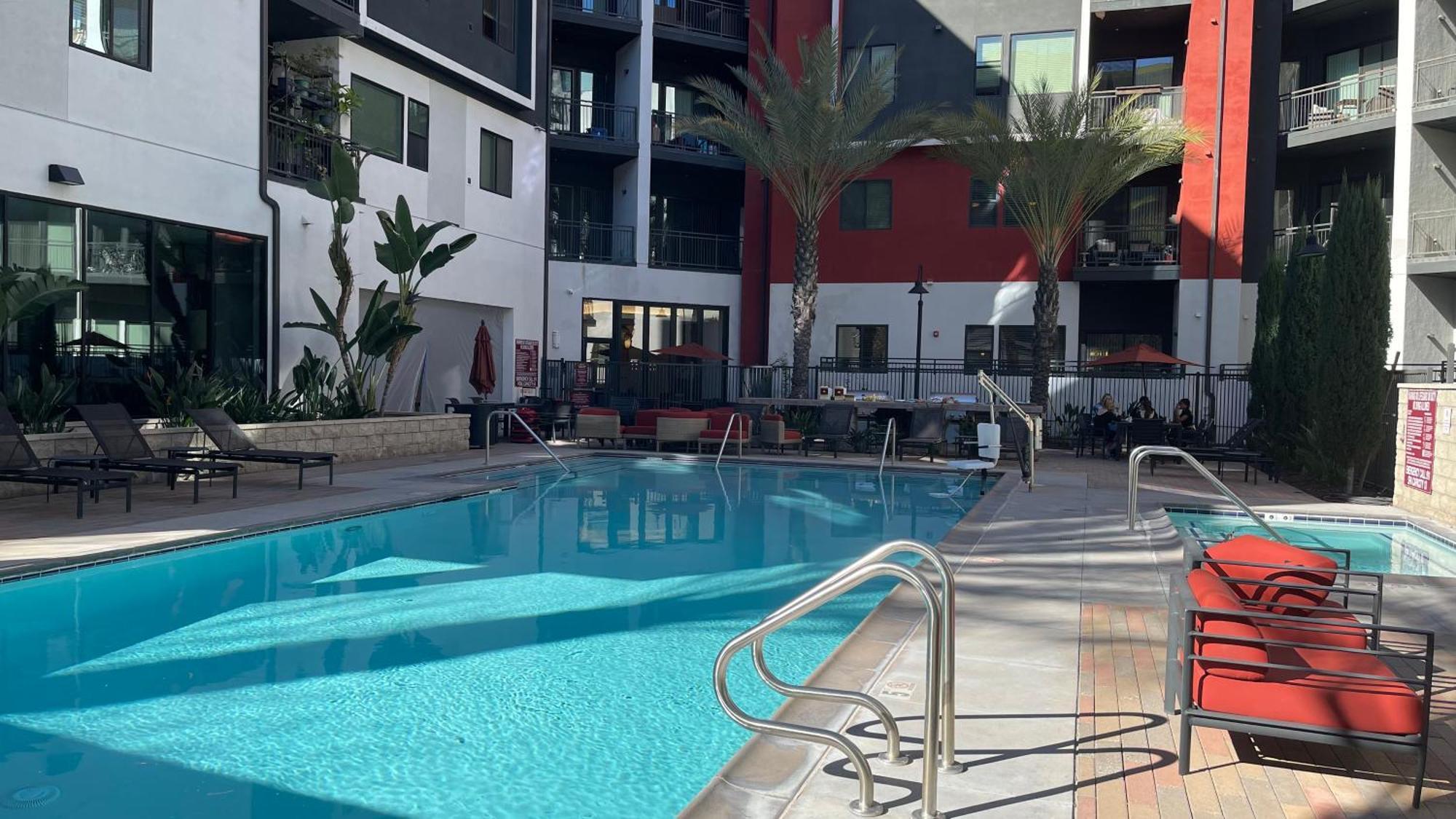 Luxury Designed 2 Bedrooms Part Hotel In Woodland Hills Ca Los Angeles Zewnętrze zdjęcie